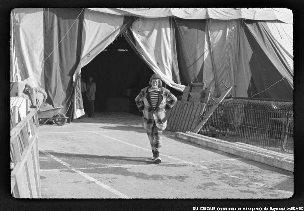 image: This is &lsquo;le cirque (ext&eacute;rieurs et m&eacute;nagerie) 3&rsquo;.