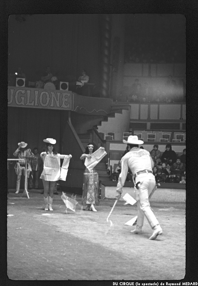 image: This is &lsquo;LE CIRQUE (le spectacle) 9&rsquo;.