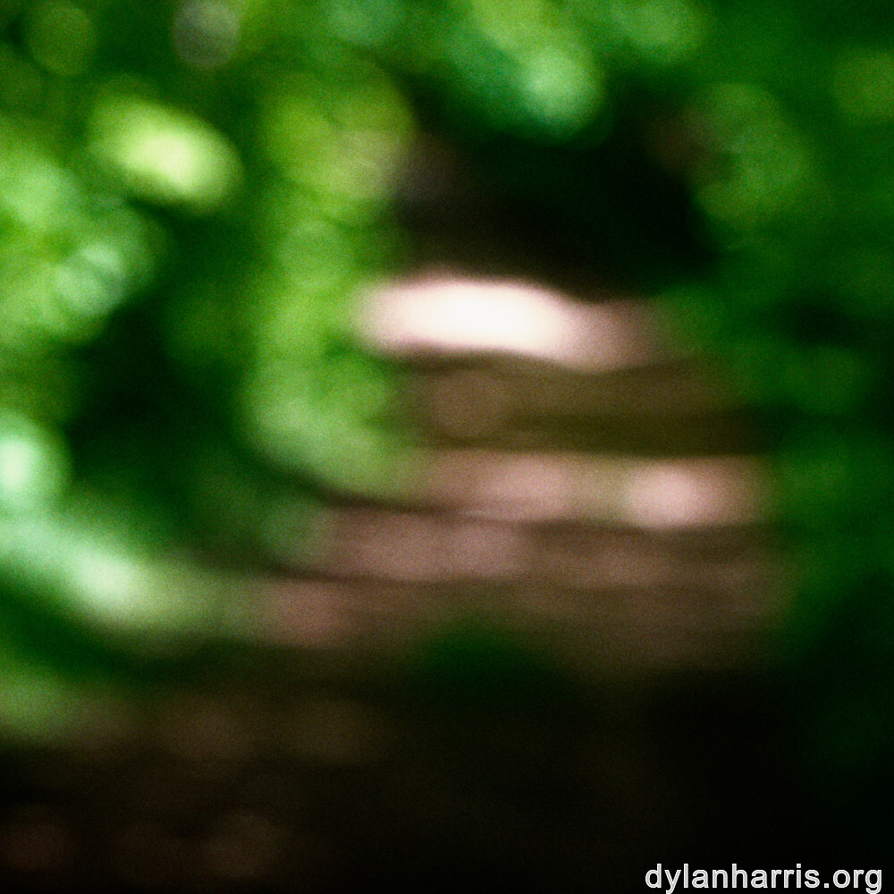 image: This is &lsquo;terres rouges (xix) 5&rsquo;.