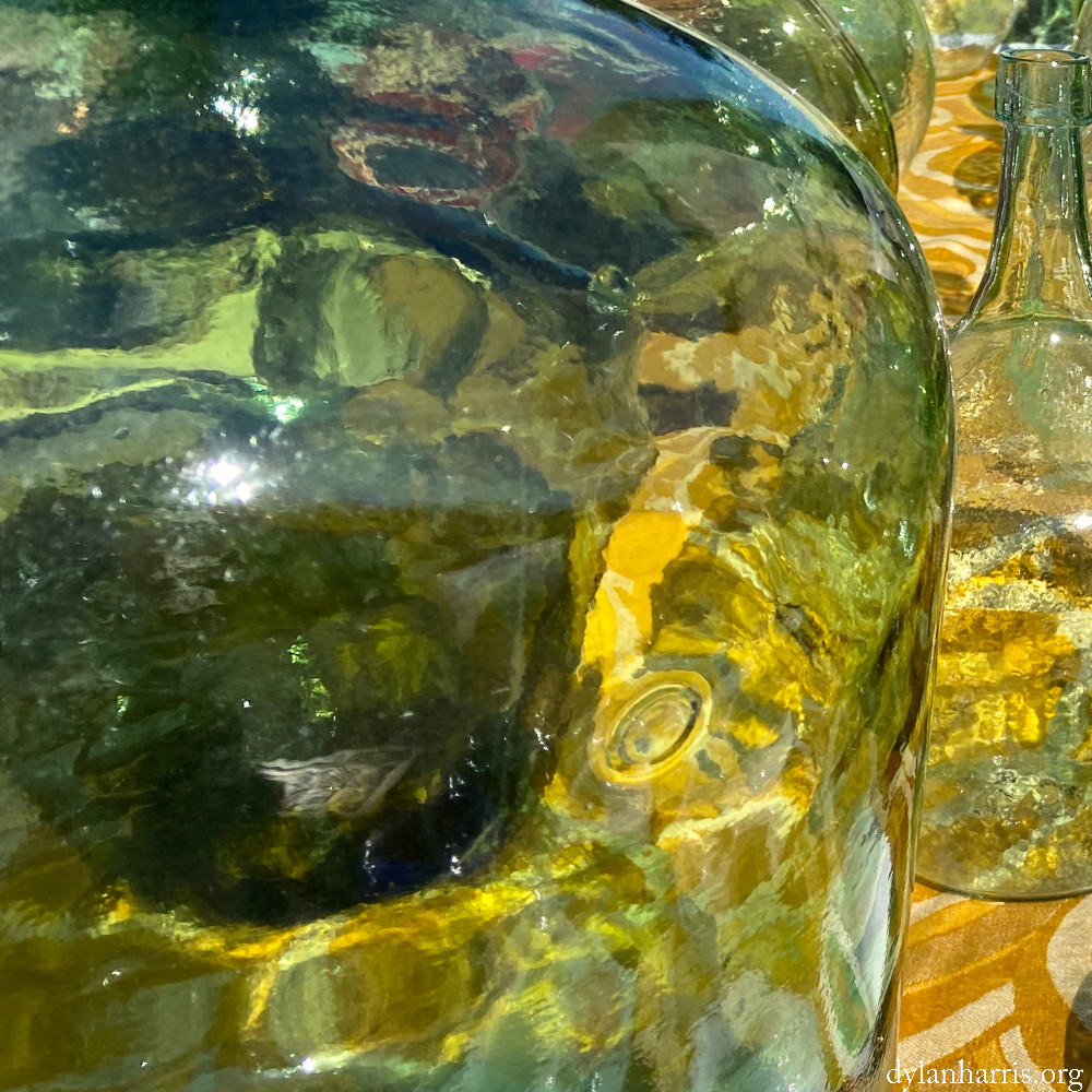 from cheni&agrave;res