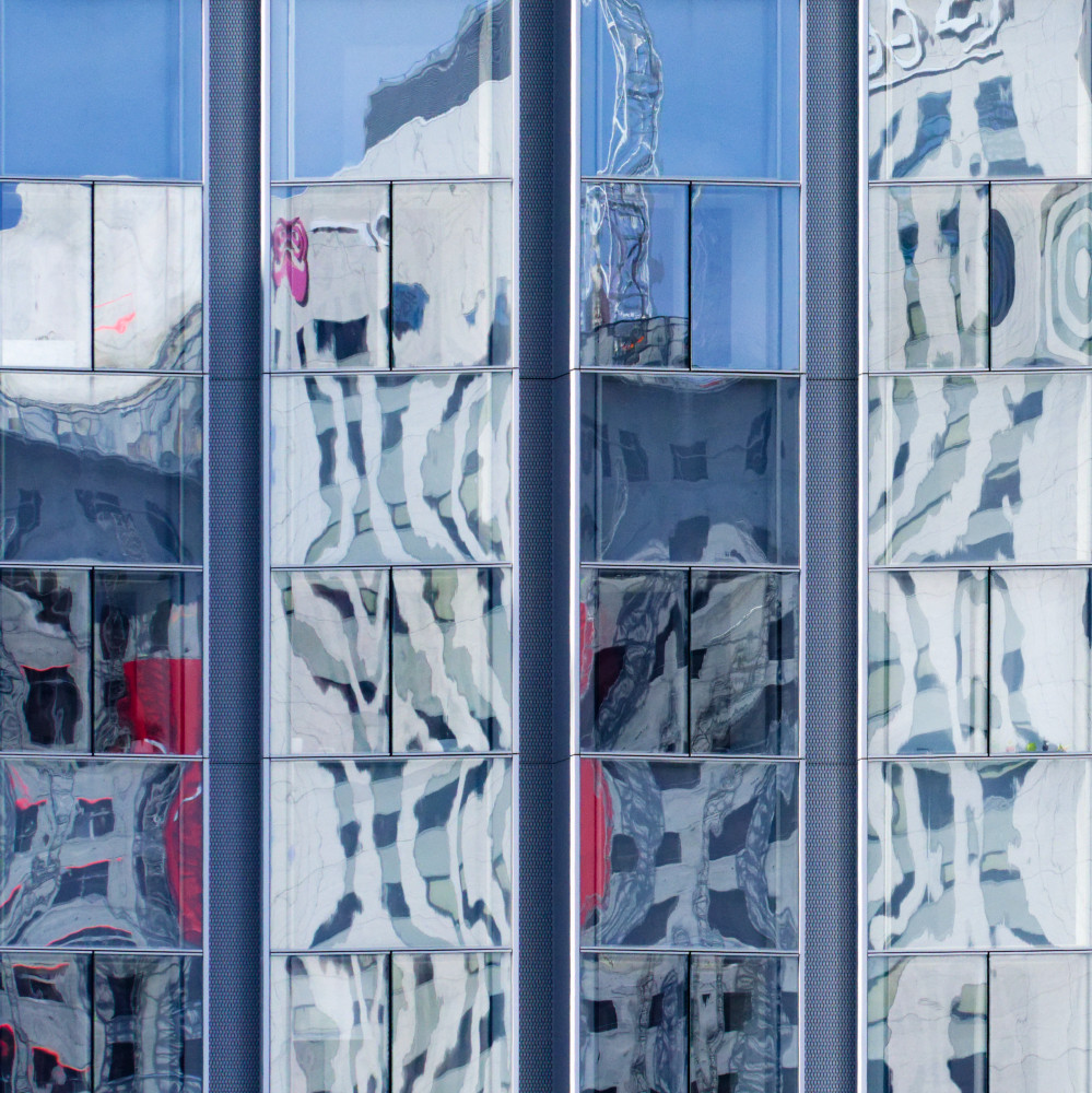 image: This is &lsquo;la d&eacute;fense (lxi) 2&rsquo;.