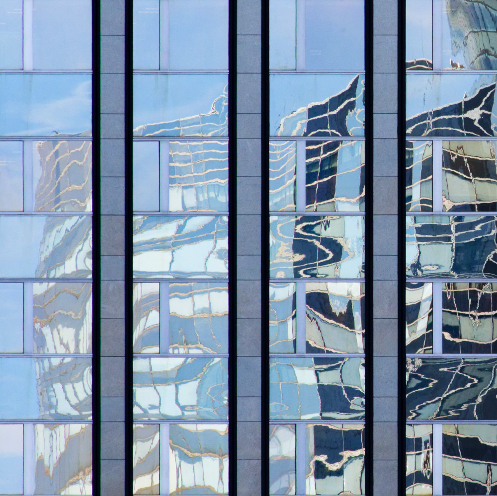 image: This is &lsquo;la d&eacute;fense (lxi) 4&rsquo;.