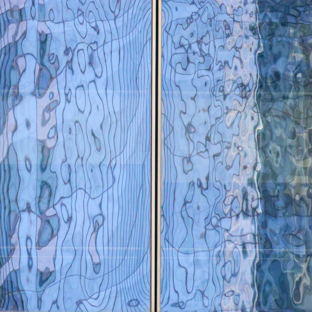 image: This is &lsquo;la d&eacute;fense (lxix) 2&rsquo;.