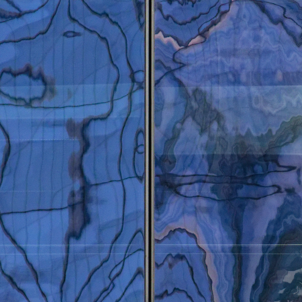 image: This is &lsquo;la d&eacute;fense (lxix) 7&rsquo;.