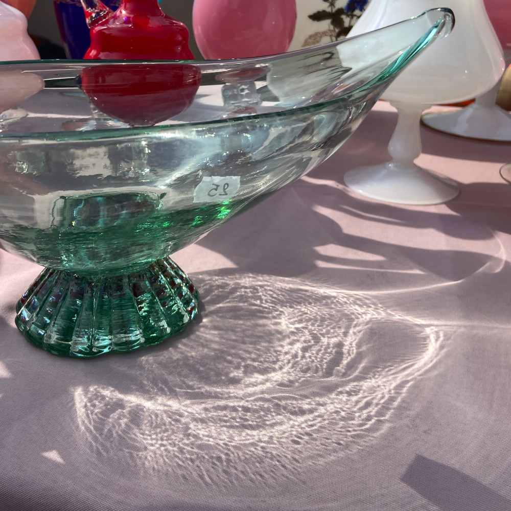 image: This is &lsquo;cheni&agrave;res 3&rsquo;.