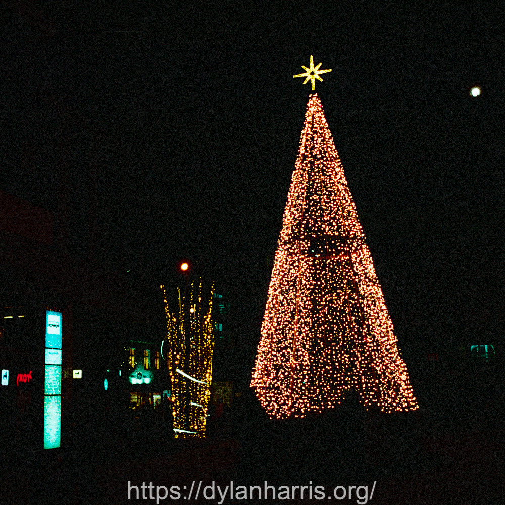 image: This is &lsquo;christmas lights (iii) 3&rsquo;.