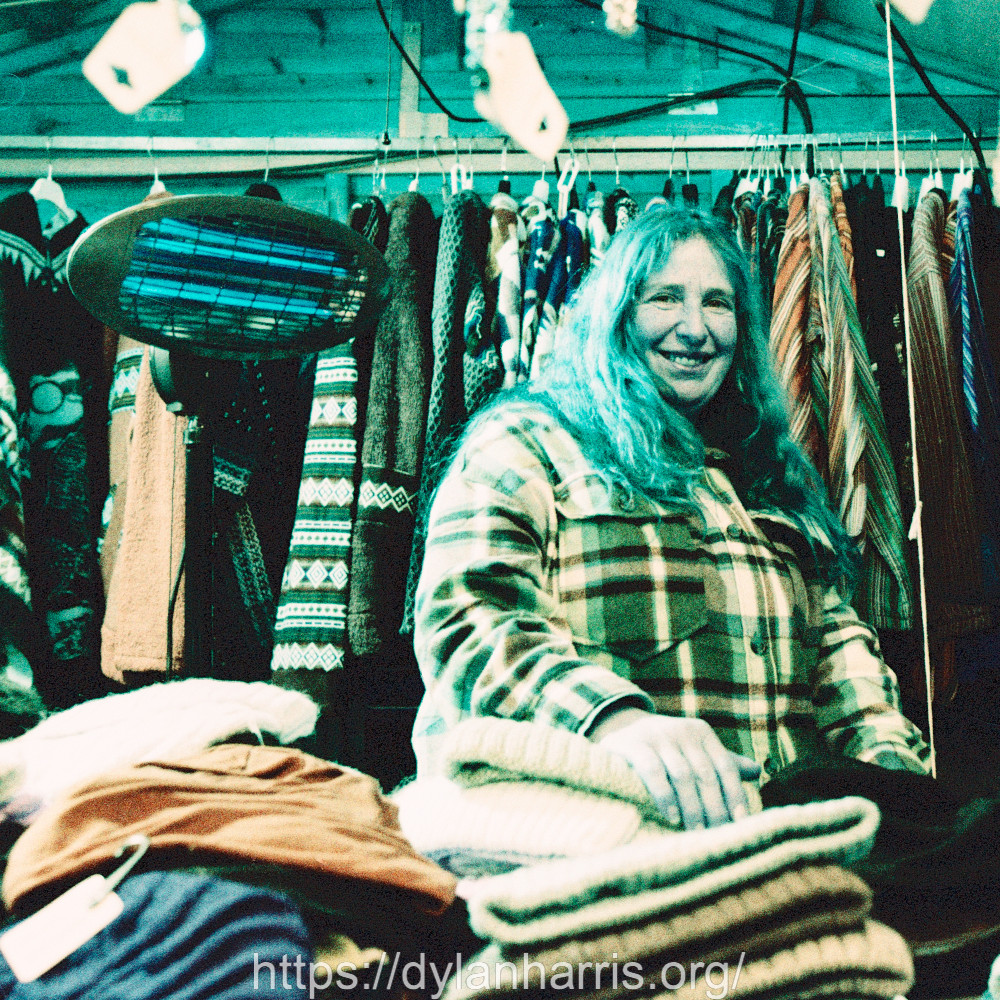 image: This is &lsquo;christmas market (iii) 3&rsquo;.