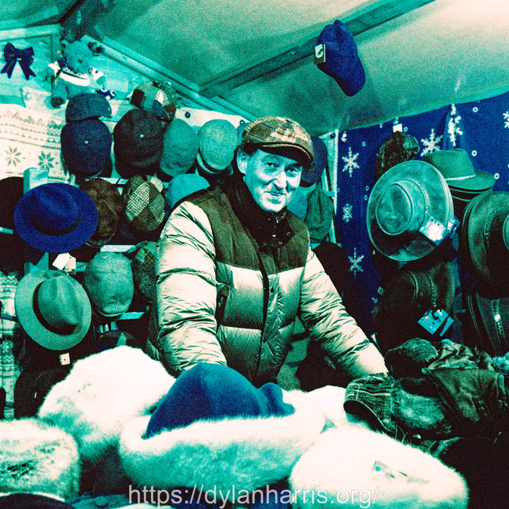 image: This is &lsquo;christmas market (iv) 5&rsquo;.