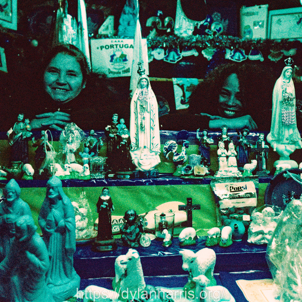 image: This is &lsquo;christmas market (iv) 9&rsquo;.