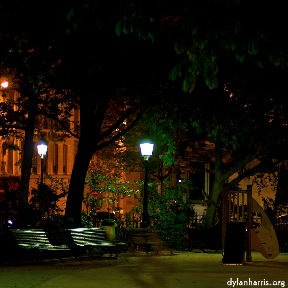 Image: Image 'montmartre (x) 3'.