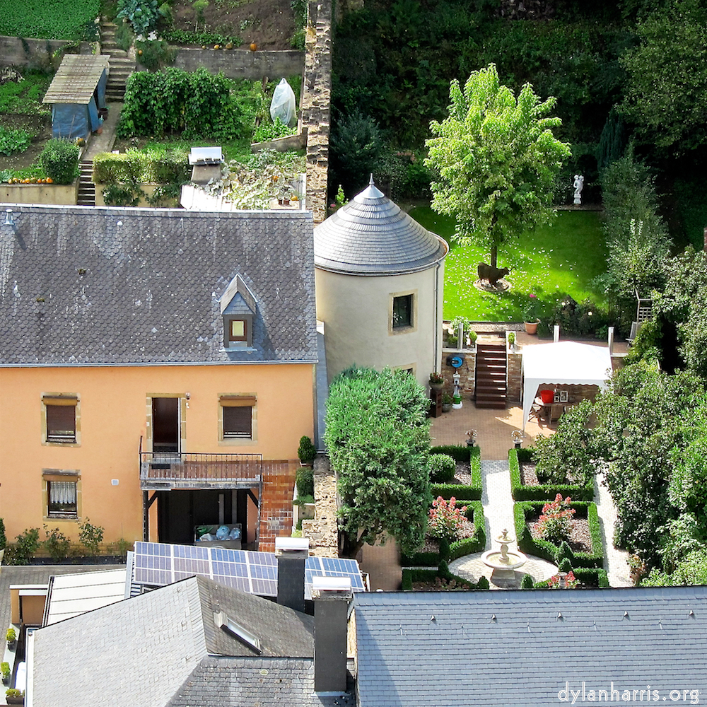 Image: Image 'larochette 5'.