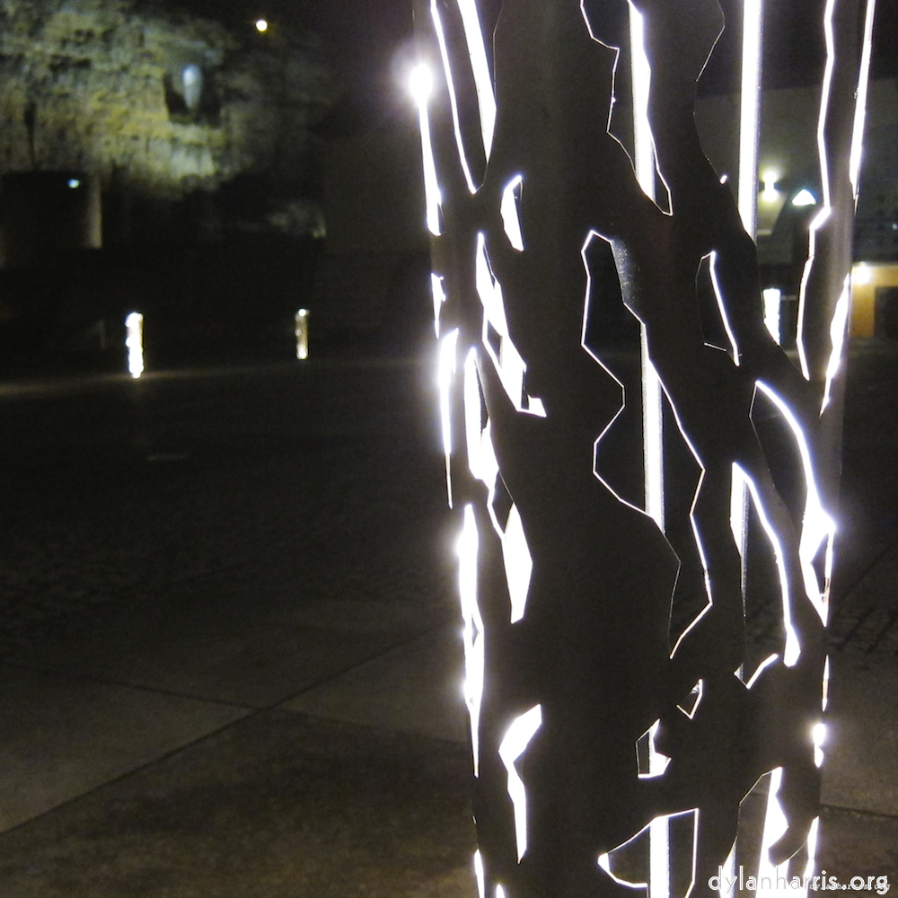 Image: Image 'sculpture (iv) 2'.