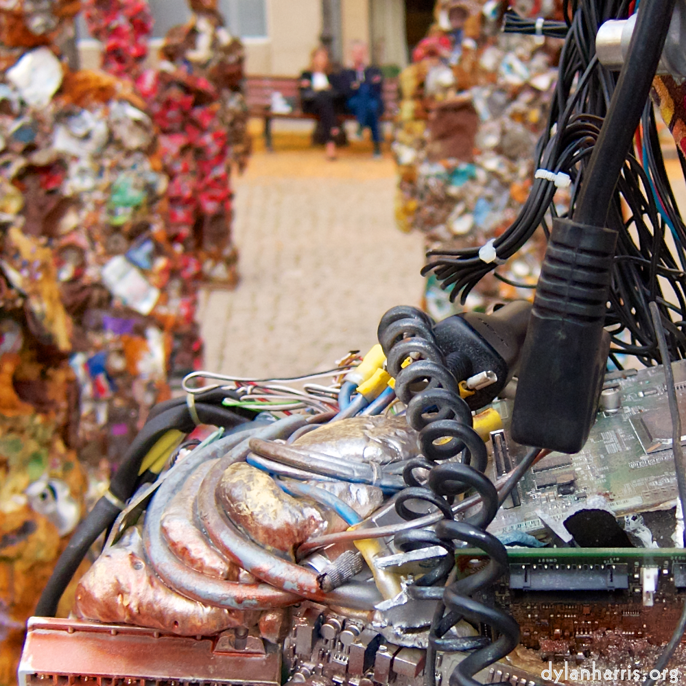 Image: Image 'sculpture (iii) 5'.