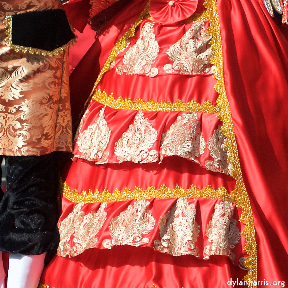 Image: Image 'longwy (v) 2'.