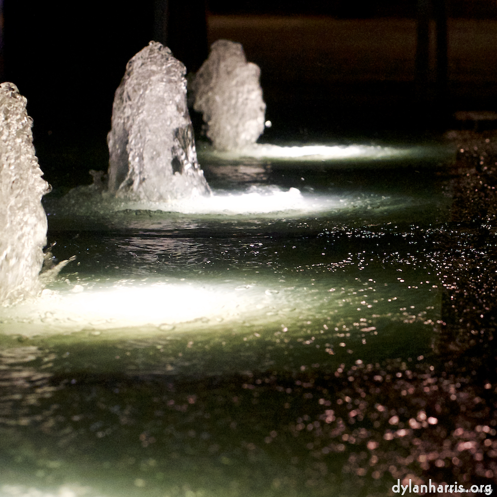 Image 'esch&ndash;sur&ndash;alzette (iii) 2', at Escher D&eacute;ierepark, head and torso of a doe.