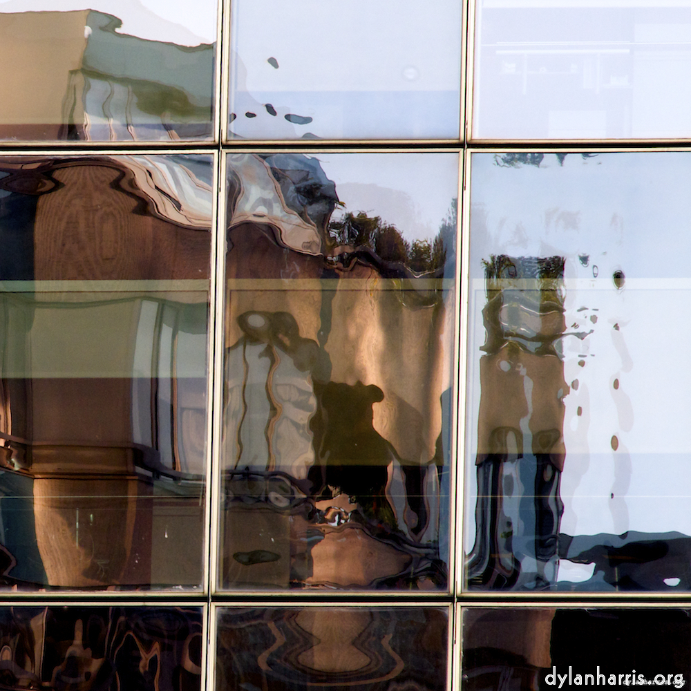 Image 'la d&eacute;fense (x) 3'.