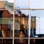 Third image from the photoset 'la d&eacute;fense (x)'.