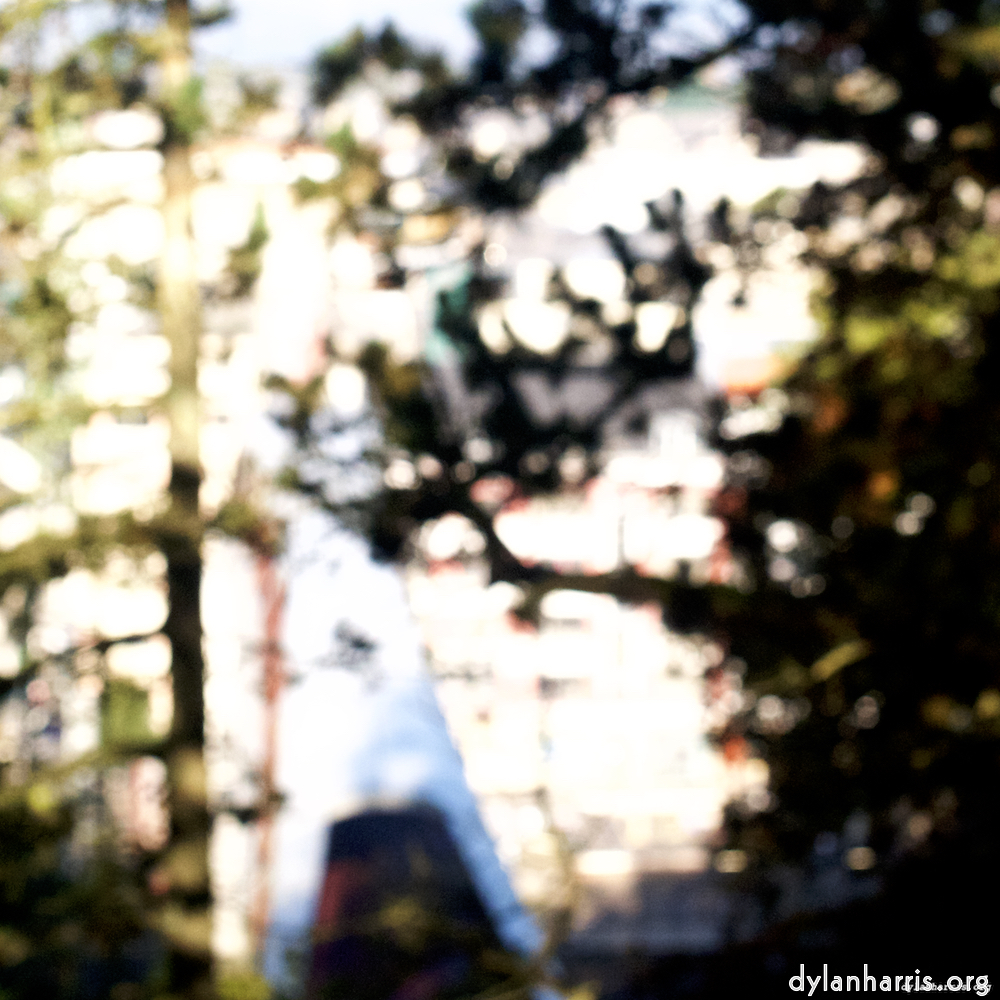 Image 'esch&ndash;sur&ndash;alzette (v) 3', at Escher D&eacute;ierepark, the head and crest of a chicken.