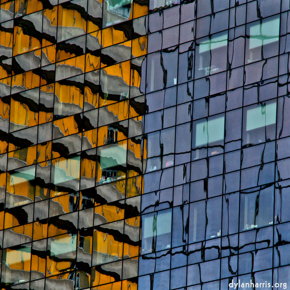 Image: Image 'la d&eacute;fense (i) 18'.