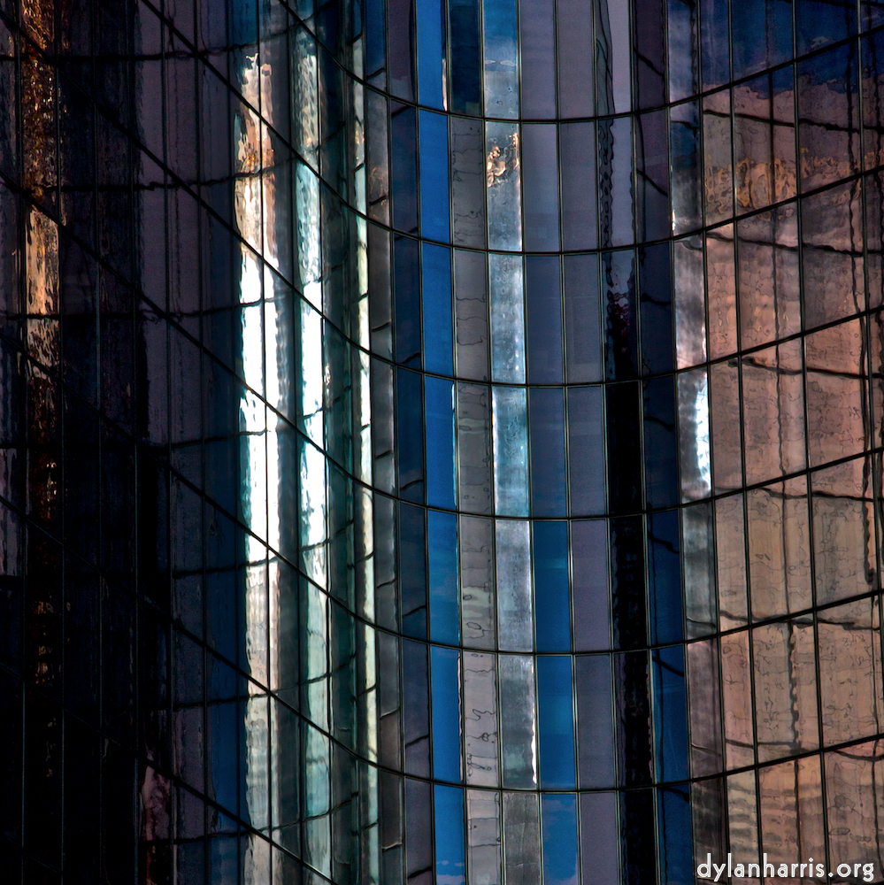 Image: Image 'la d&eacute;fense (i) 23'.