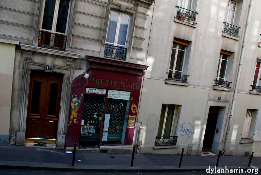Image: Image 'montmartre (vii) 1'.