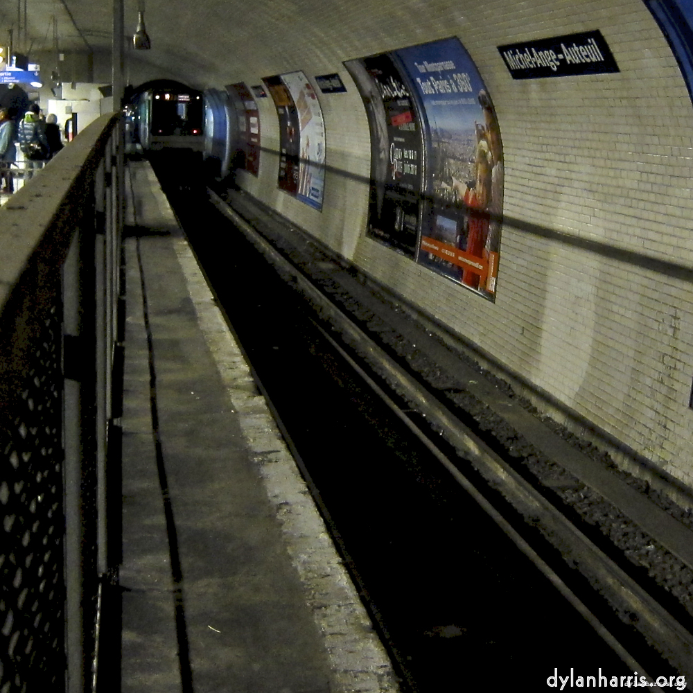 Image: Image 'metro (iii) 3'.