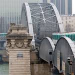 Sixth image from the photoset 'metro (iv)'.