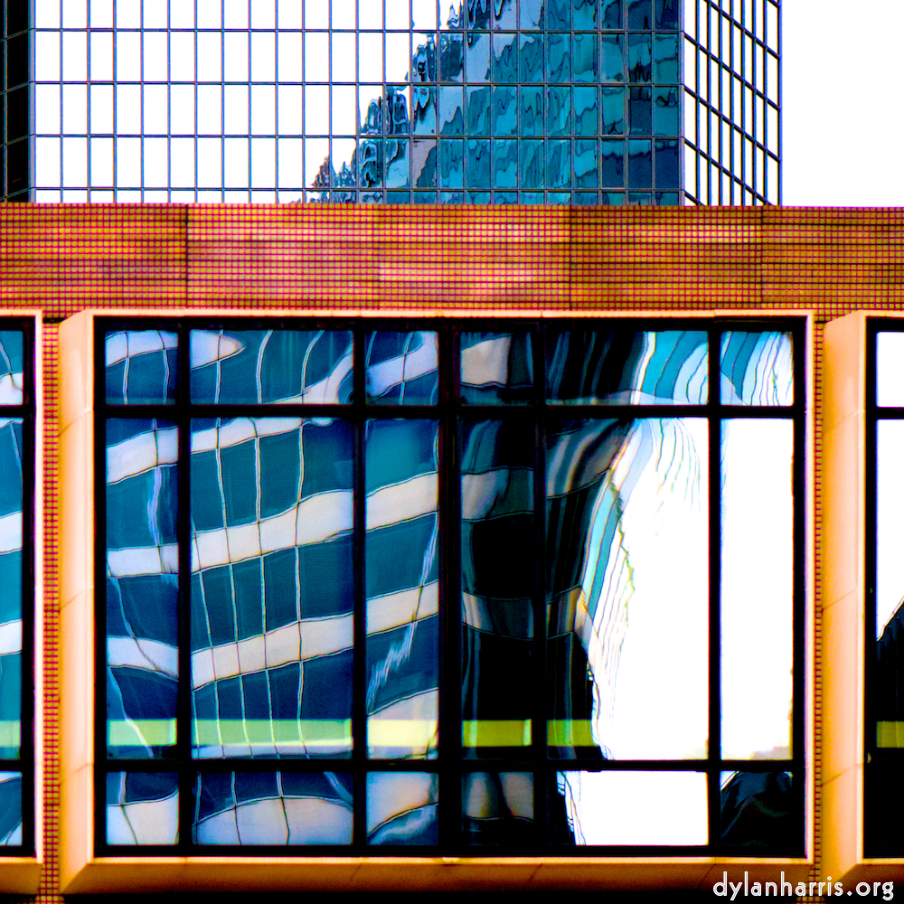 image: un reflet &agrave; la d&eacute;fense