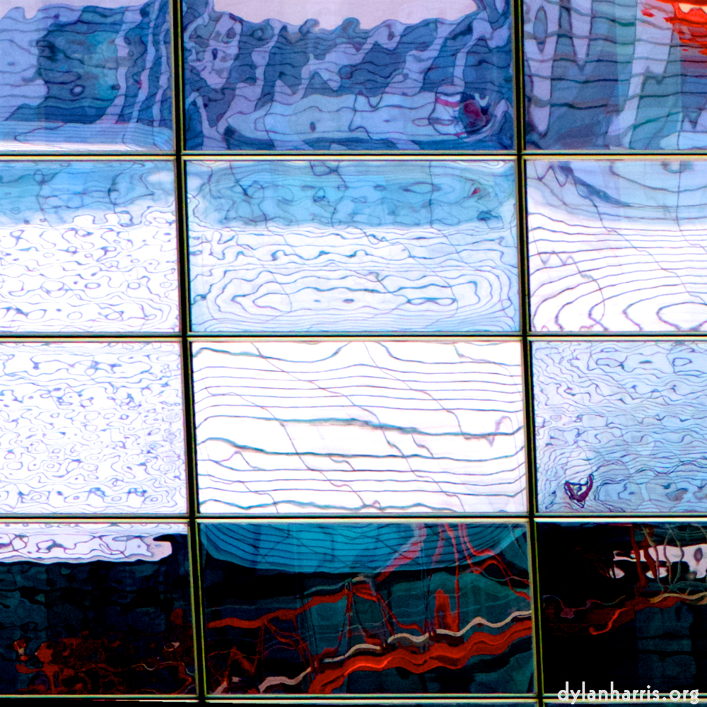 image: This is &lsquo;la d&eacute;fense (li) 5&rsquo;.