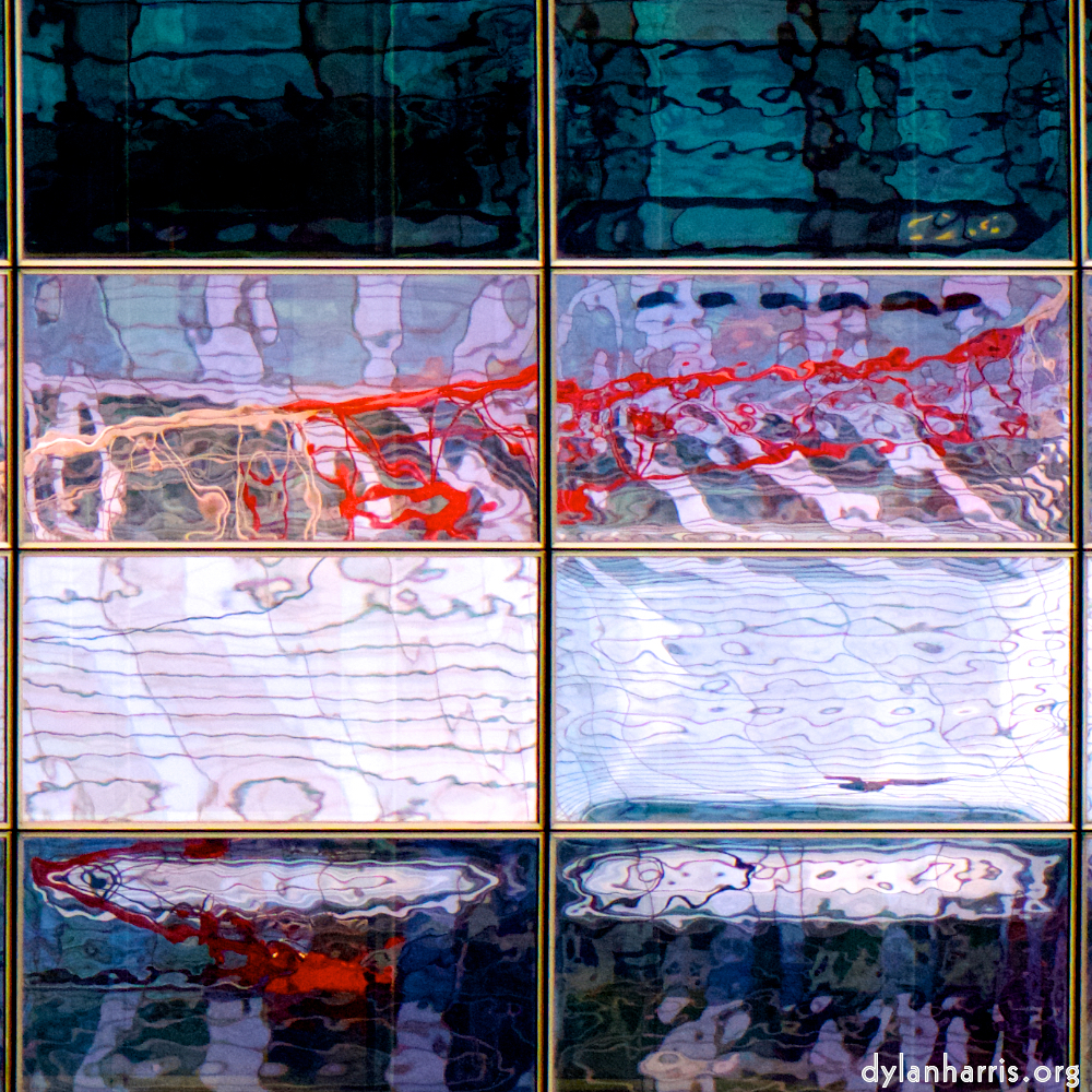 image: un reflet &agrave; la d&eacute;fense