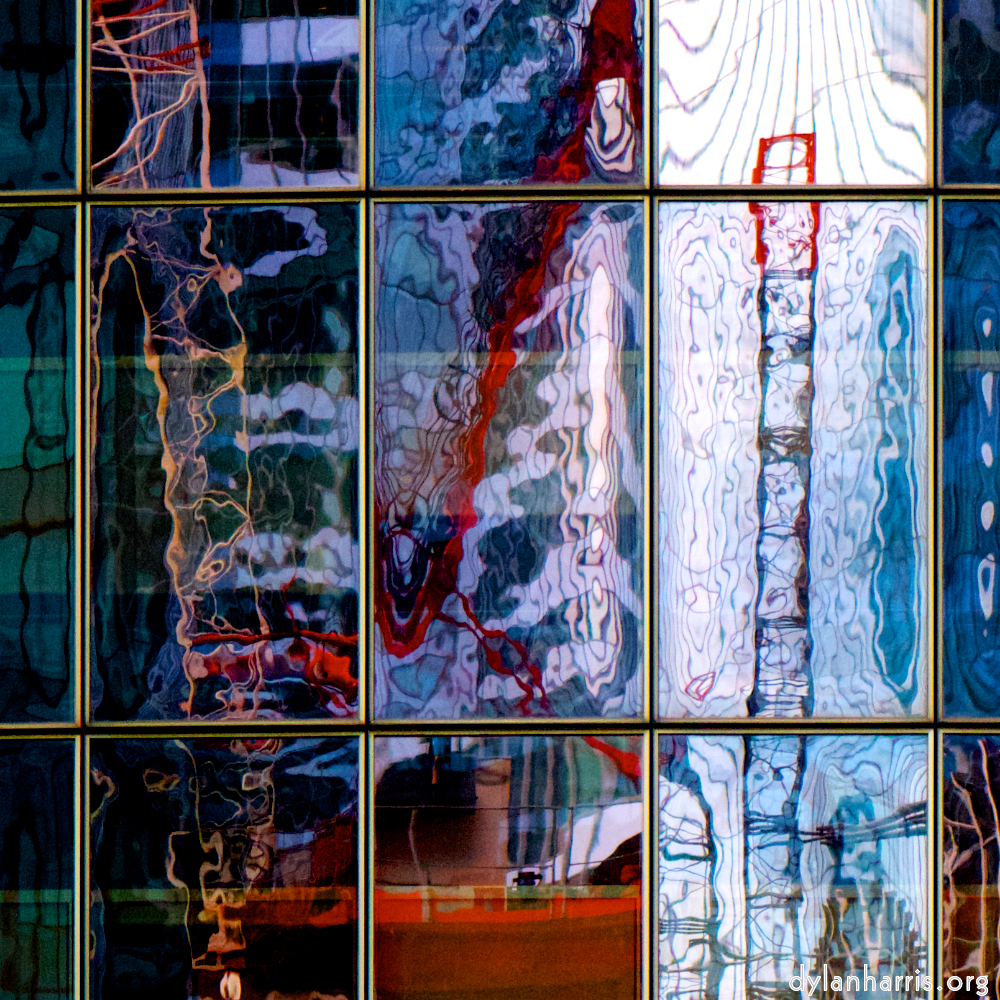 image: This is &lsquo;la d&eacute;fense (liv) 3&rsquo;.