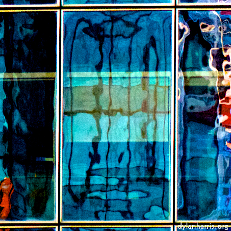 image: This is &lsquo;la d&eacute;fense (liv) 5&rsquo;.