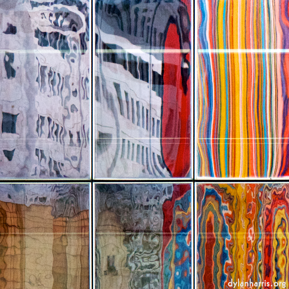 image: This is &lsquo;la d&eacute;fense (lv) 1&rsquo;.