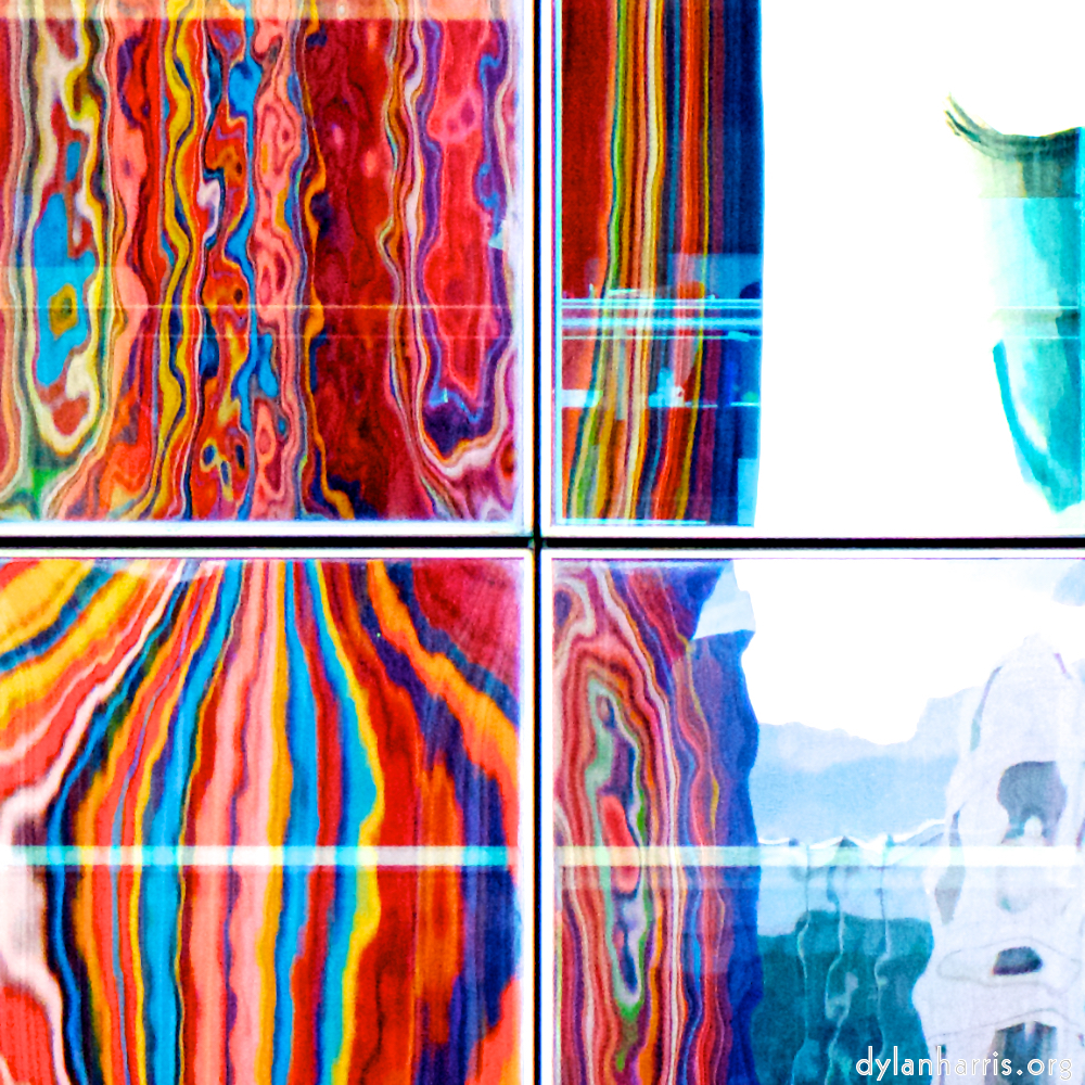 image: un reflet &agrave; la d&eacute;fense