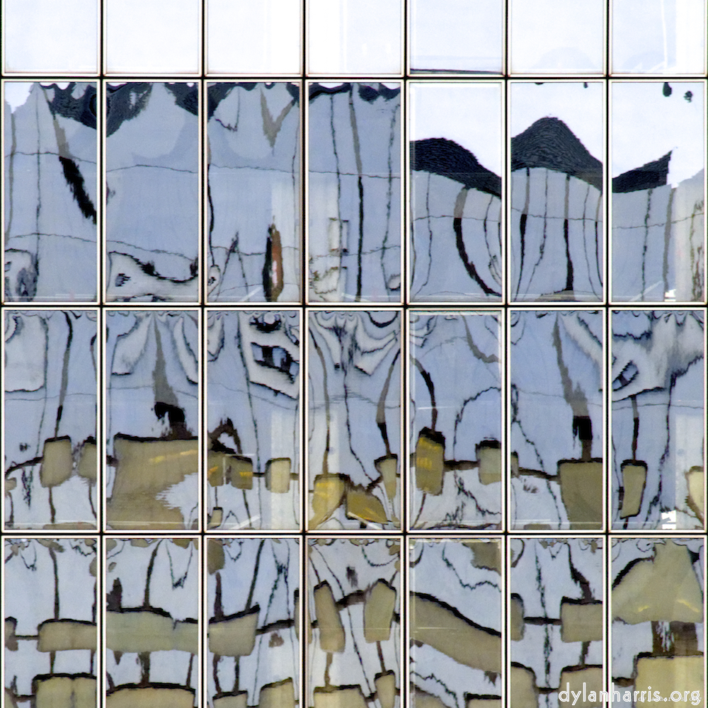 Image 'la d&eacute;fense (xi) 3'.