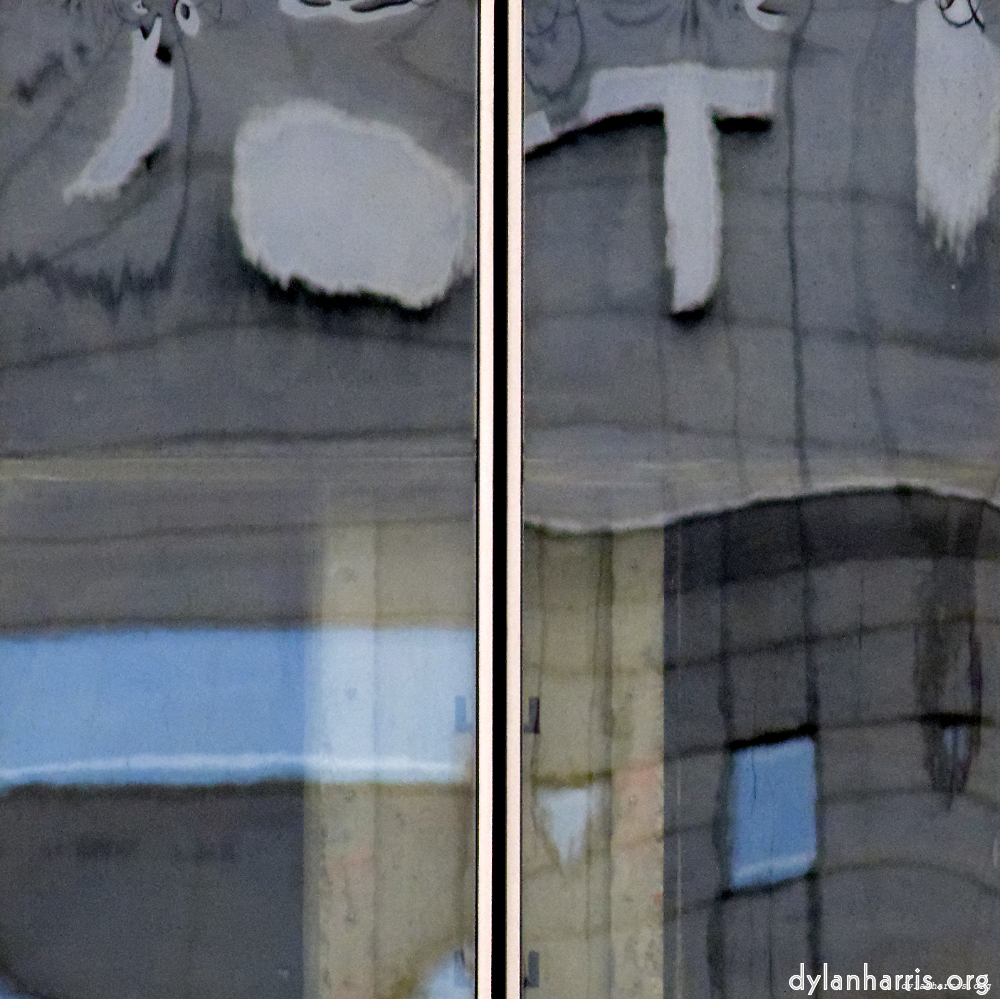 Image: Image 'la d&eacute;fense (xiii) 1'.