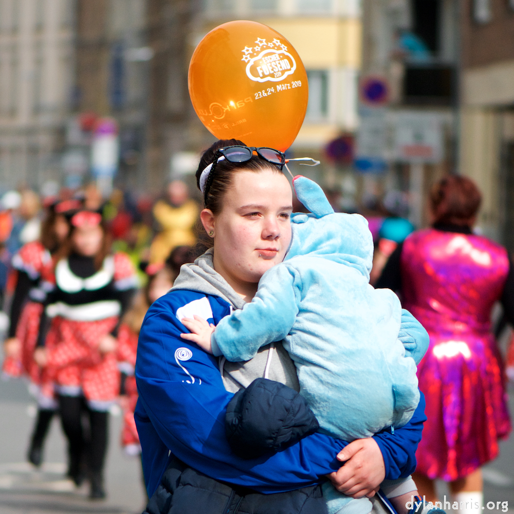 image: Image 'esch&ndash;sur&ndash;alzette (xxiv) 3', at Escher D&eacute;ierepark, the head and crest of a chicken.
