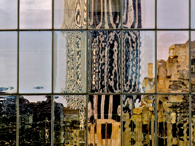 Image 'la ville&ndash;lumi&egrave;re, part 8'.