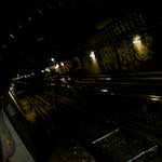 Fourth image from the photoset 'metro (i)'.