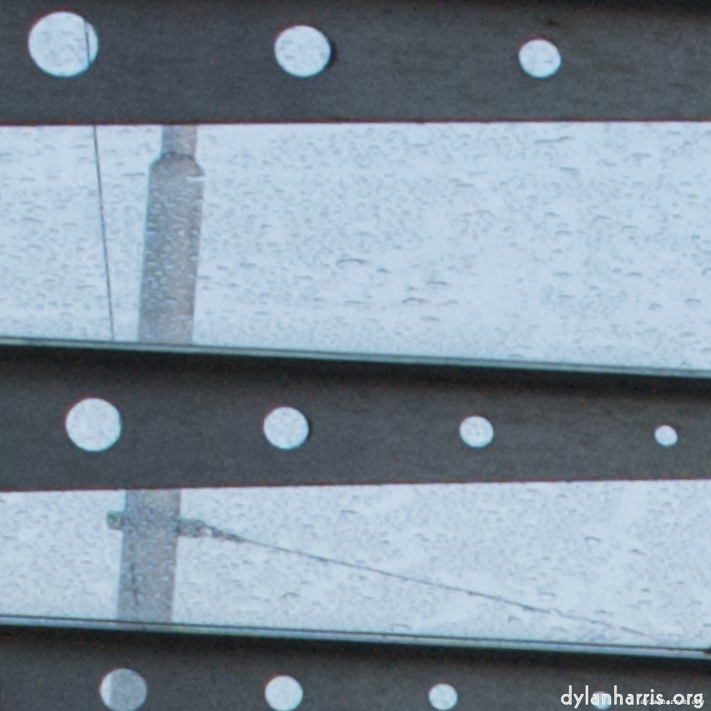 Image 'wurm im apfel (ii) 2'.