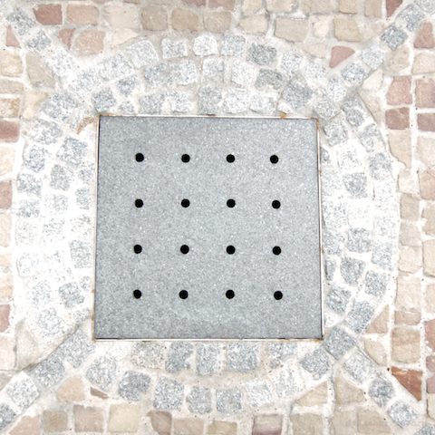 image: unlabelled image