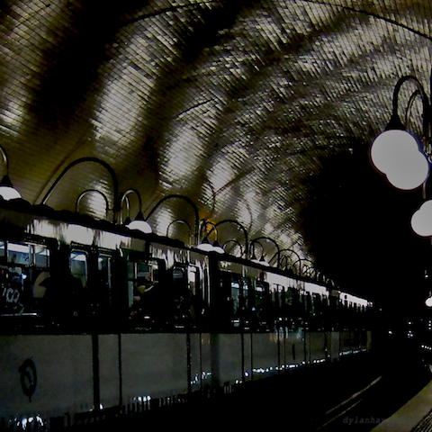 image: unlabelled image