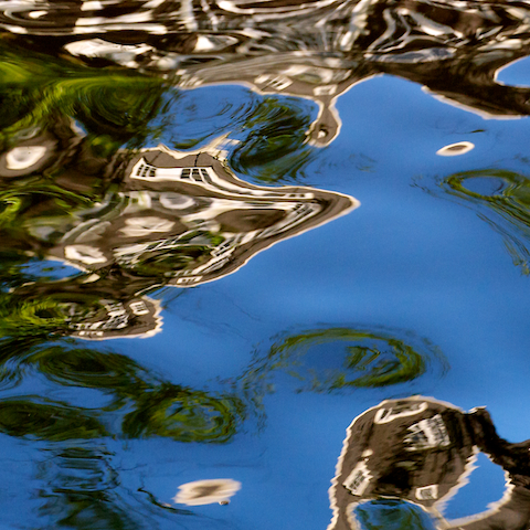 image: unlabelled image