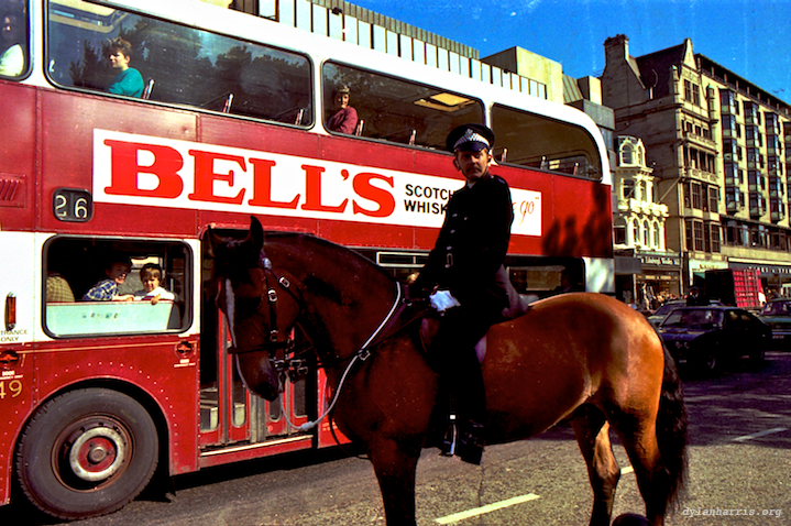 image: unlabelled image