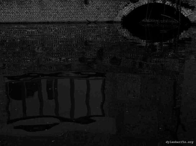 image: unlabelled image