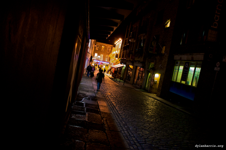 image: unlabelled image