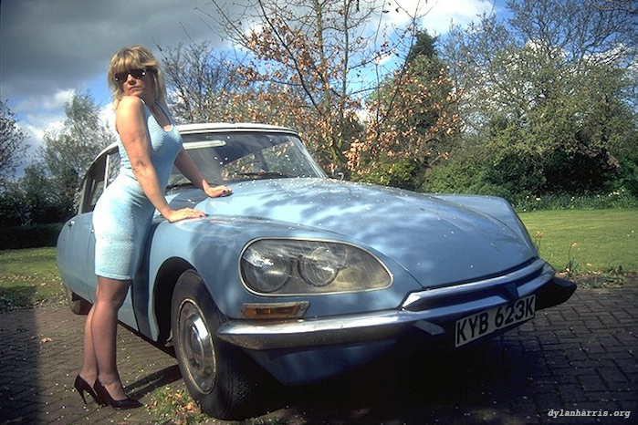 image: unlabelled image