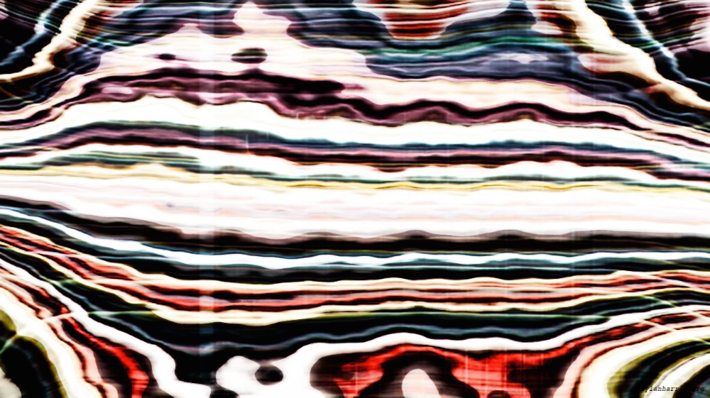 Image 'reflets &mdash; msg &mdash; variations 0 src proc 3 7'.