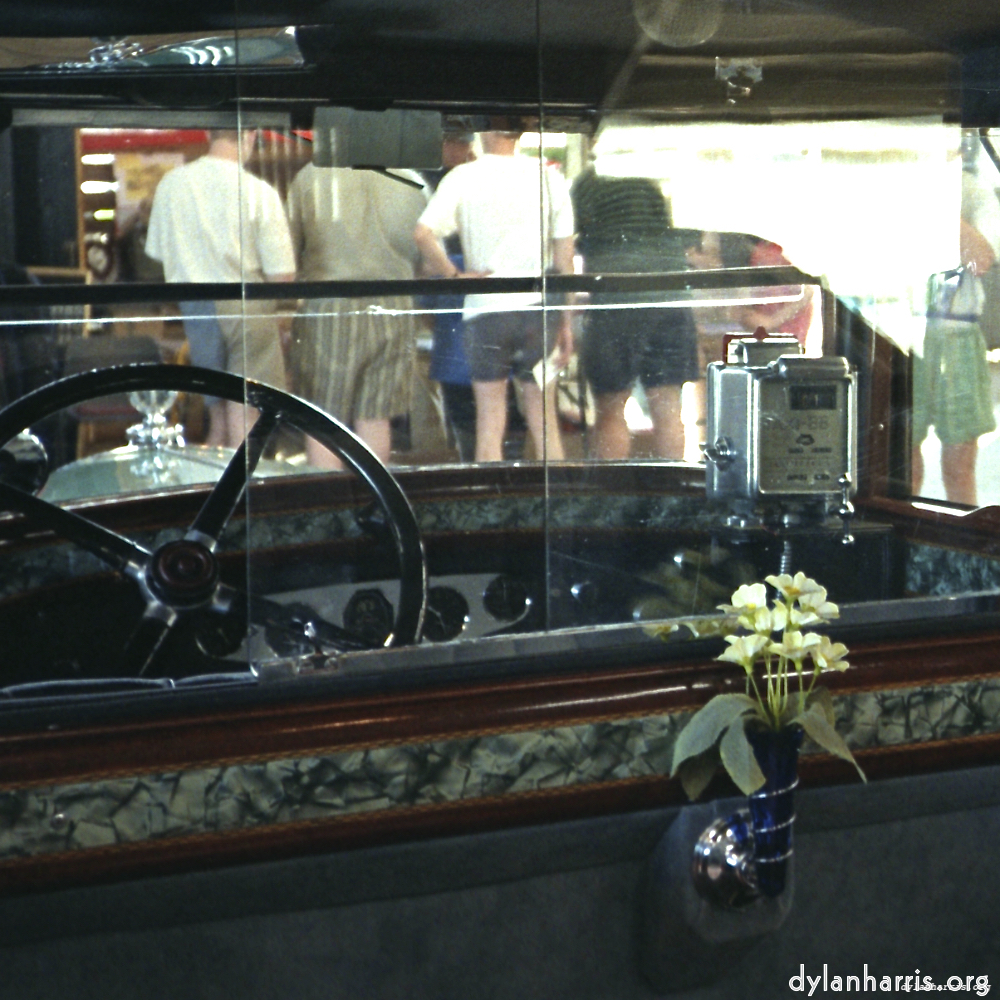 Image 'citro&euml;n (xi) 2'.