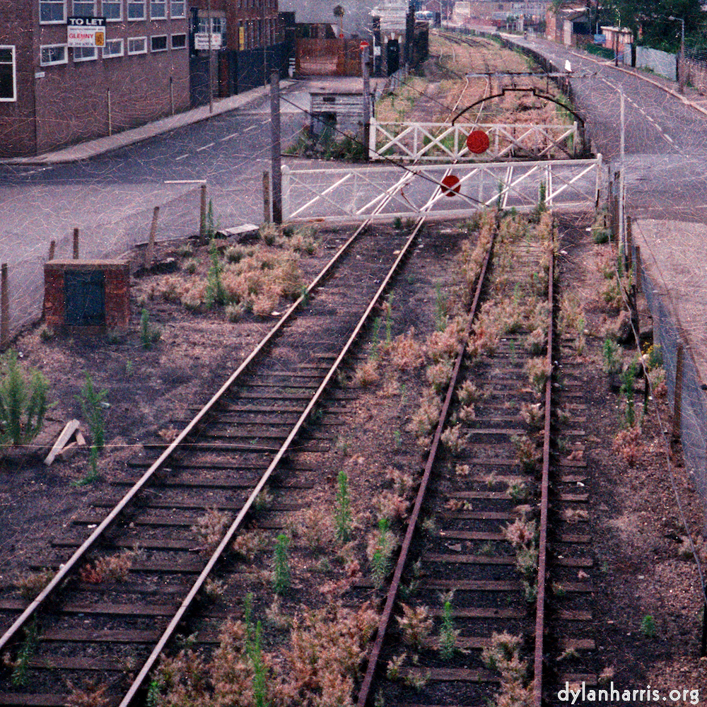 Image 'train (iii) 6'.